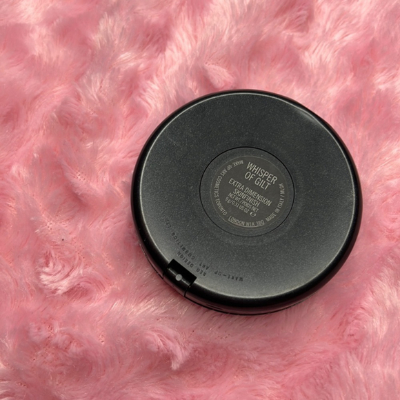 MAC Cosmetics Whisper of Gilt Extra Dimension Skinfinish Highlighter - Picture 4 of 4